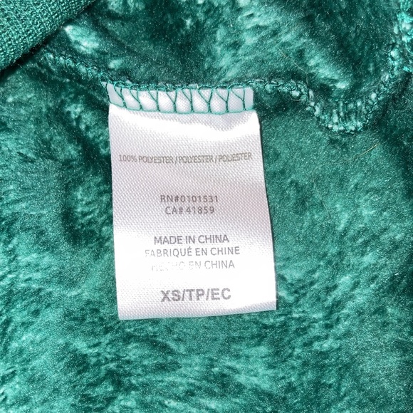 NWT Disney Lilo & Stitch “Dear Santa” Holiday Sweater XS - Picture 6 of 6